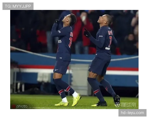 深度解析:亚特兰大如何通过复杂跑位提升角球进攻成功率 深度解析:亚特兰大如何通过复杂跑位提升角球进攻成功率